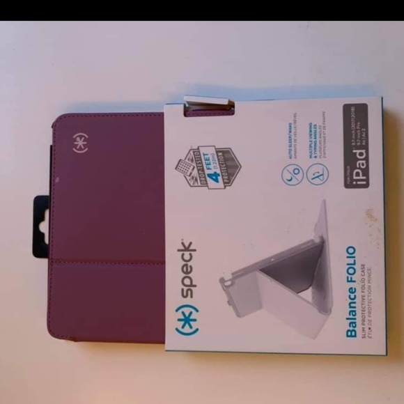 Speck case for iPad - Picture 1 of 2